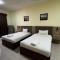 ROYAL HOTEL