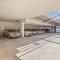 Quiet City Luxury 3BR Top-Floor with SkylineView