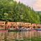 Holiday Bicaz Bungalows On The Lake