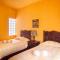 Charming authentic Mexico-Walk to beach & 5th Ave!