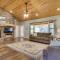 Modern Show Low Home with BBQ and Fire Pit! Modern Show Low Home with BBQ and Fire Pit!