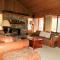 Mountainback 40 Loft Corner