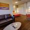 Mantra Charles Hotel