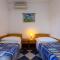 Studio Sucuraj 6852a