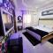 Chambre VIP avec Toillette intérieure chauffe eau Wi-Fi Smart Tv