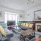 CB Stays -Spacious 5 BR Family Retreat in Foxdale