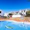Villa Las violetas with 2 communal pools
