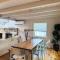 Poconos Modern Chalet-Hot Tub-Home Theater-Lake