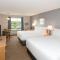 Coast Hinton Hotel