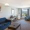 Coast Hinton Hotel