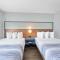 AmericInn by Wyndham Urbana Champaign University Area