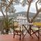 T4 · Beachside escape with unbeatable views