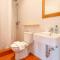 T4 · Beachside escape with unbeatable views
