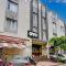 Townhouse Grand Inn