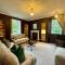 Mid Cottage at Powis House Estate