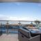 Ocean Serenity, Horizon View