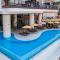 Pinnacle Resorts 180