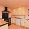 2 Bed in Godshill IC129