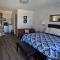 Merida Inn & Suites