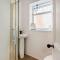3 Bed in Portland DC031