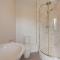 3 Bed in Tenby 92066