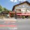 Logis Hotel Restaurant Auberge Les Rives de lArzon