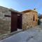 Niovi House