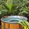 Treescapes - Rainforest Hot Tub 2km from Punakaiki