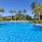 SOAK UP THE SUN VILLA Sun-Drenched 3BR KaMilo Home with Golf Course View