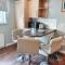 Spacious Ground floor, 2 bed by Lains Lettings m