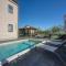 Apartment Abrega with private pool