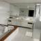 Mansão Casa Blanca em São Roque c/ 5 vagas garagem