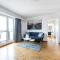 SOHO 8 !Lake-Mountain View & Free Parking!