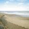 Beach Retreat - E5558