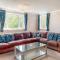 Beach Retreat - E5558