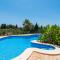 Fantastische Finca Mit Überdachter Terrasse