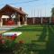 La Tavi casute tip camping