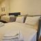 Copacabana Apartment - 450 metros to the beach