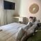 Downtown Room