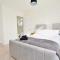 Luxury Central Oxford Detached Home