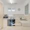 Absolute Beachfront Apartment 1T