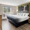 Super 8 by Wyndham Lewiston Auburn Area
