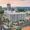 Phoenician Resort, Central Broadbeach
