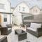 76A Mackworth Road