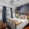 Modern Loft Walkable Free Parking Univ Cir
