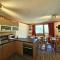 Appartement spacieux 10-12 pers, ski aux pieds, 4 chambres, proche commerces, Reberty 1850 - FR-1-452-86
