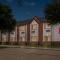 Red Roof Inn & Suites Euless - DFW Airport Southwest