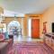 Charming Green Valley Townhome with Community Pool!