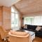 The Black House - Luxurious Holiday Villa Zeewolde