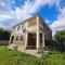 Lux simple villa Isk